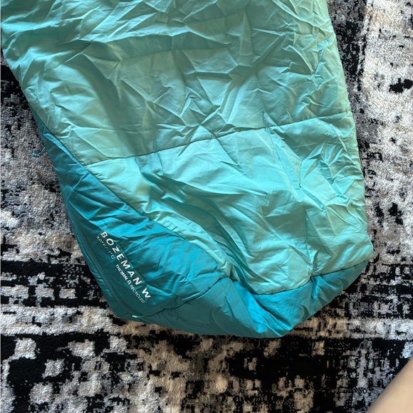 Mountain Hardwear Women's Teal Sleeping Bag - Picture 3 of 8